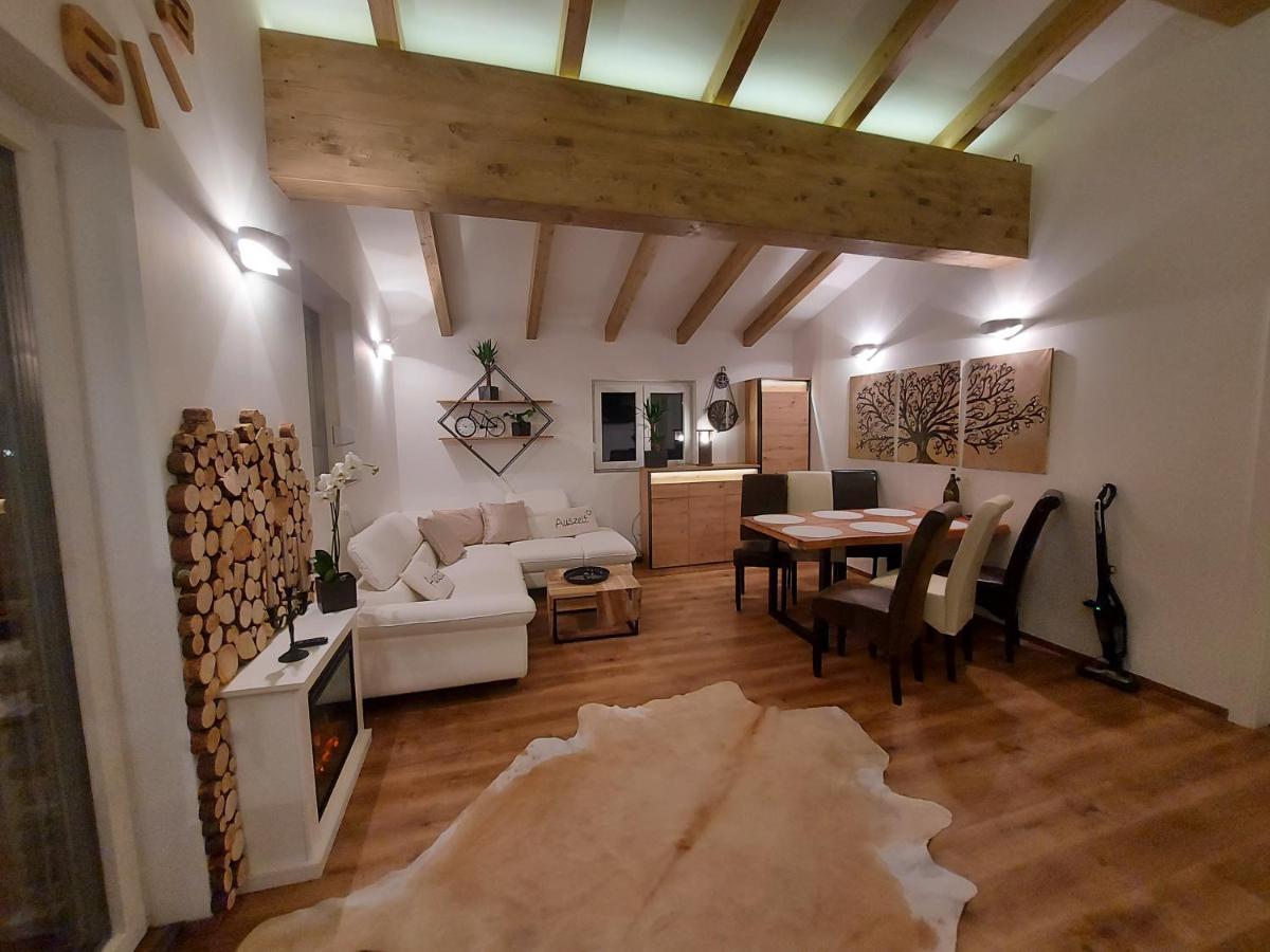 Ferienwohnung Auszeit Steiraland Penthouse 9 Mit Grossen Balkon Und Parkplatz Leoben  Exterior foto