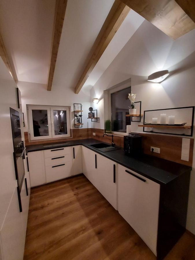 Ferienwohnung Auszeit Steiraland Penthouse 9 Mit Grossen Balkon Und Parkplatz Leoben  Exterior foto