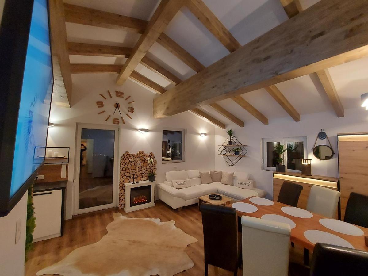 Ferienwohnung Auszeit Steiraland Penthouse 9 Mit Grossen Balkon Und Parkplatz Leoben  Exterior foto