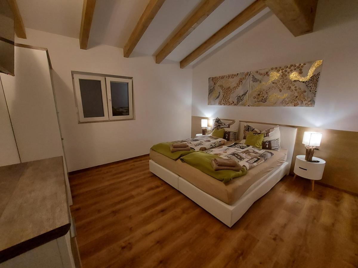 Ferienwohnung Auszeit Steiraland Penthouse 9 Mit Grossen Balkon Und Parkplatz Leoben  Exterior foto