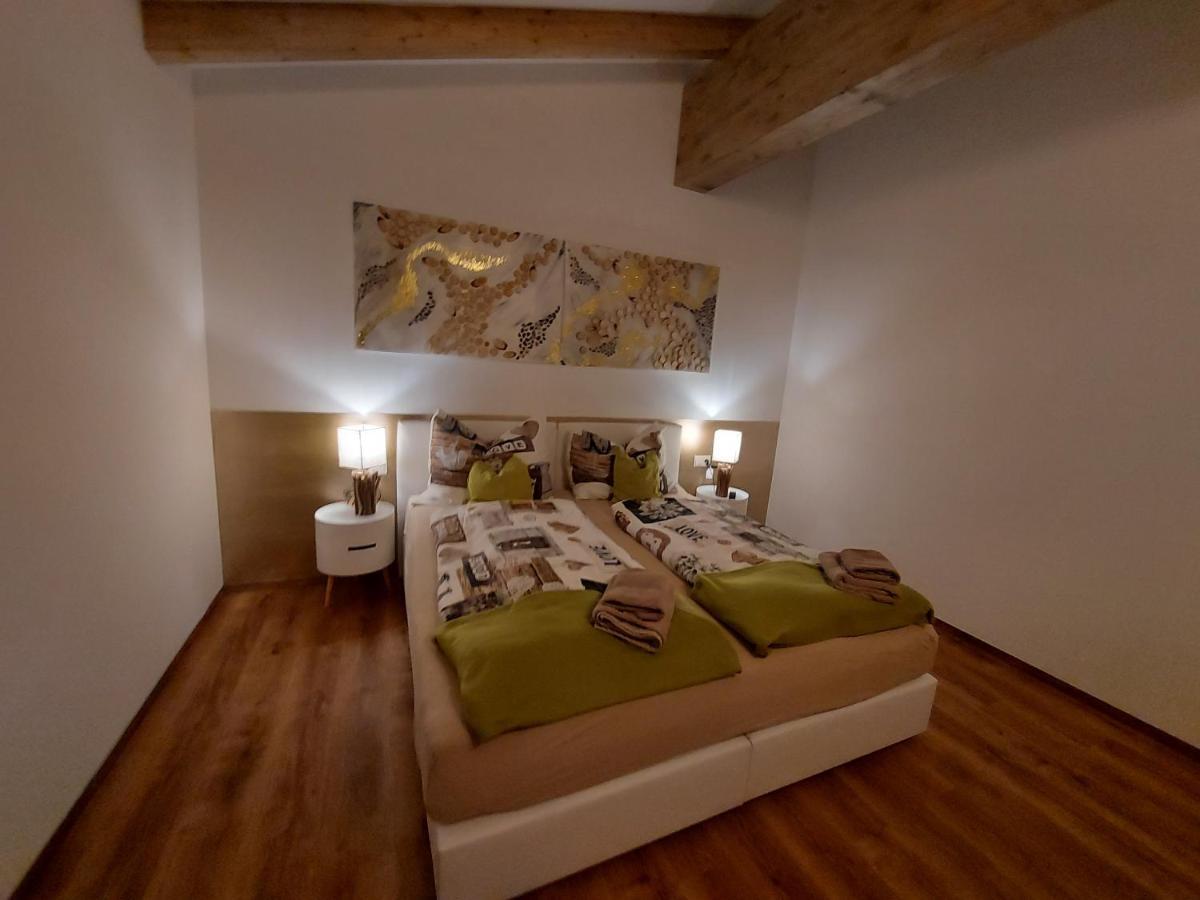 Ferienwohnung Auszeit Steiraland Penthouse 9 Mit Grossen Balkon Und Parkplatz Leoben  Exterior foto