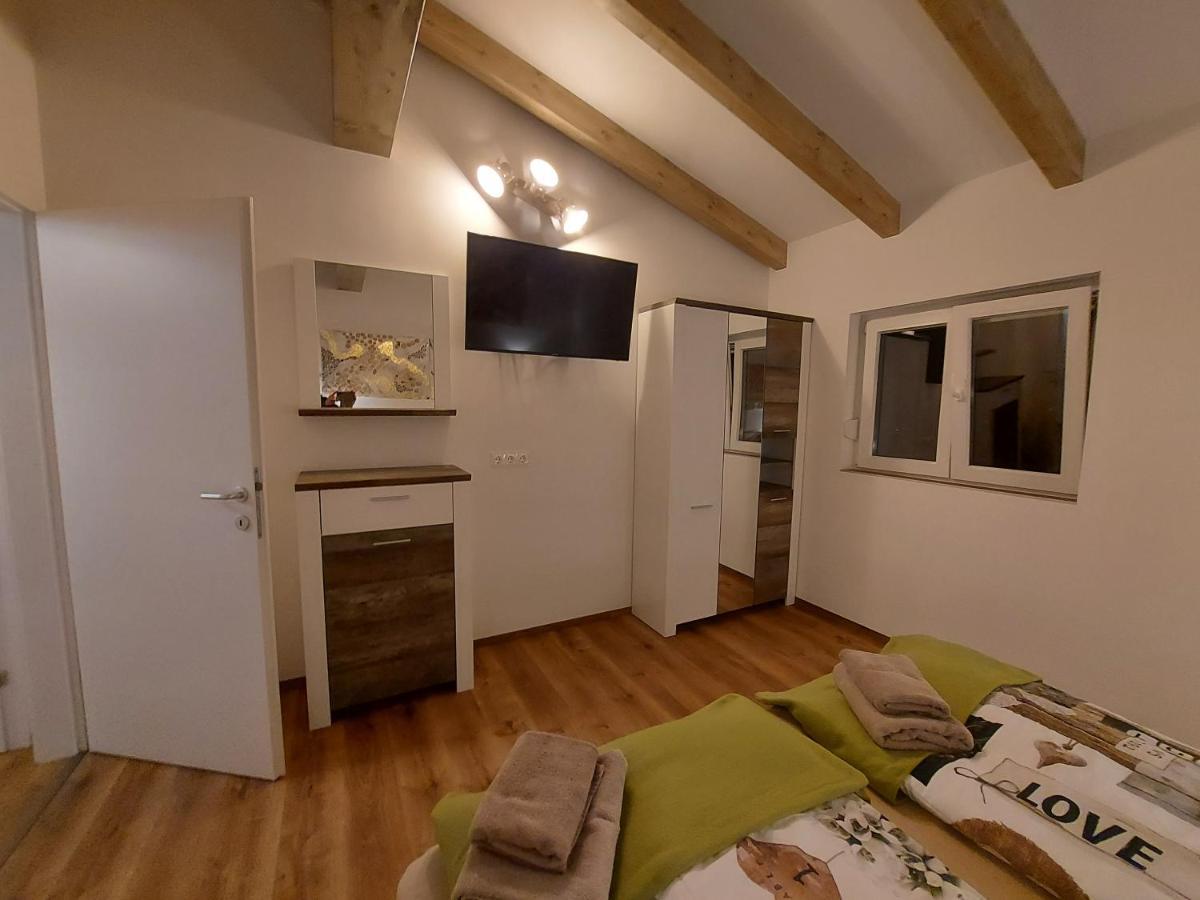 Ferienwohnung Auszeit Steiraland Penthouse 9 Mit Grossen Balkon Und Parkplatz Leoben  Exterior foto