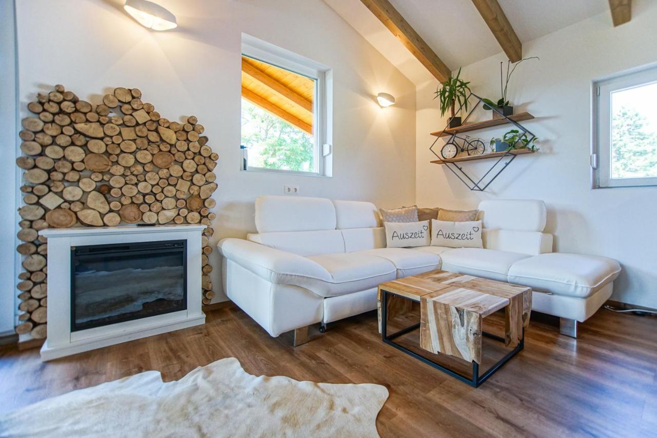 Ferienwohnung Auszeit Steiraland Penthouse 9 Mit Grossen Balkon Und Parkplatz Leoben  Exterior foto
